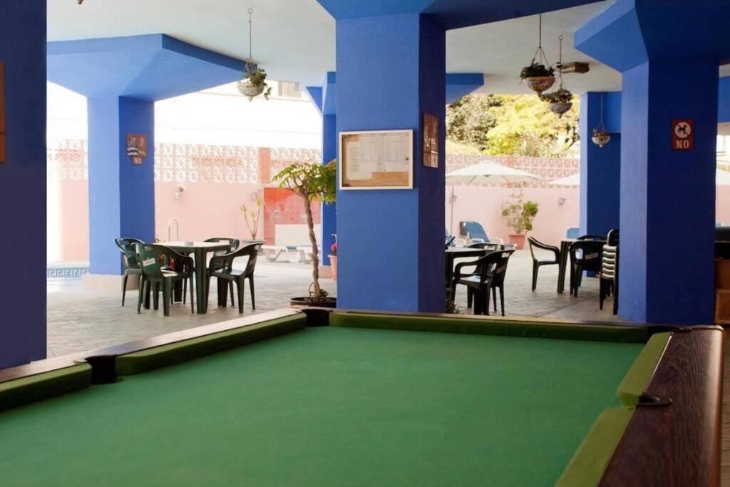 Apartamento En La Carihuela Торремолинос Экстерьер фото